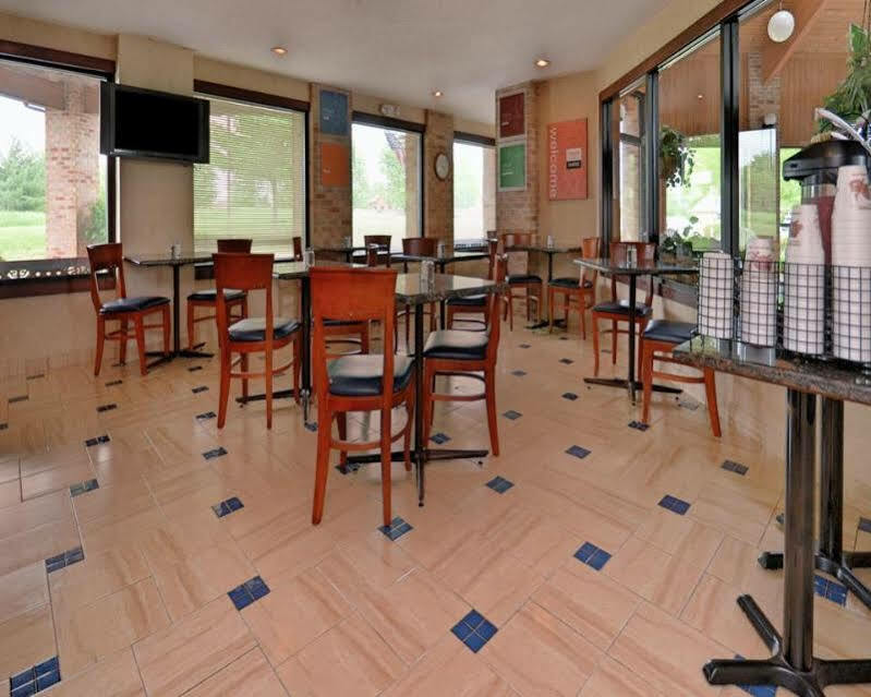 凯艺酒店 马歇尔 外观 照片